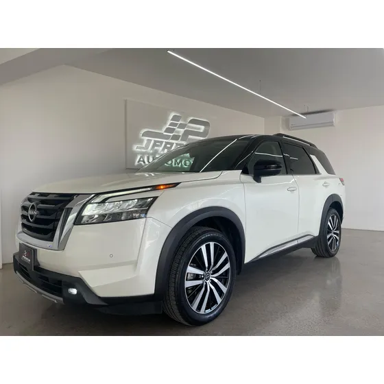 Nissan Pathfinder 5p Platinum V6/3.5 Aut.