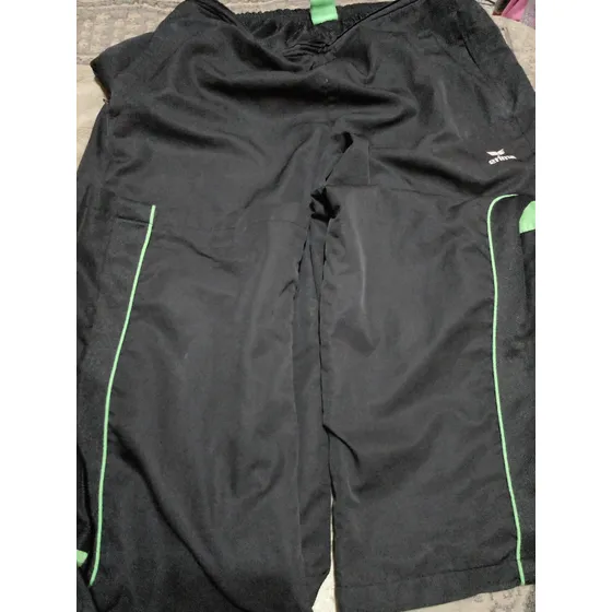 Mono Deportivo Para Caballero Marca Erima Talla 12 Usado