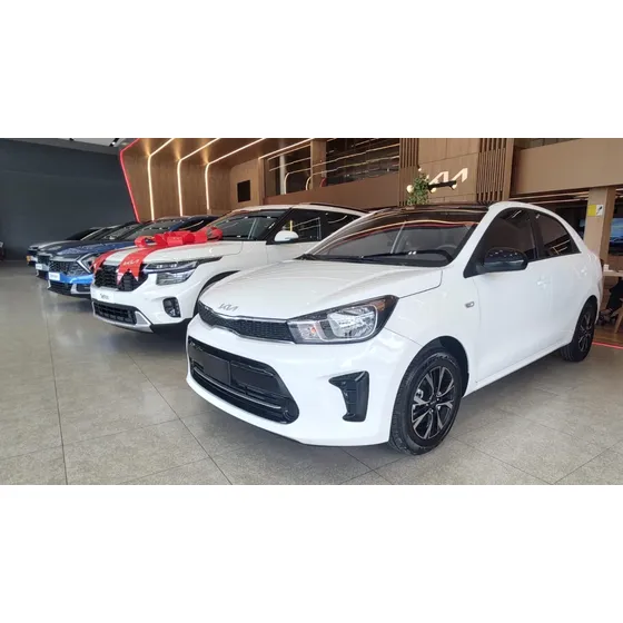 Kia Soluto Black Edition