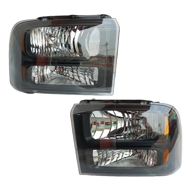Par Faro Ford Triton 2005 - 2010 Fondo Negro