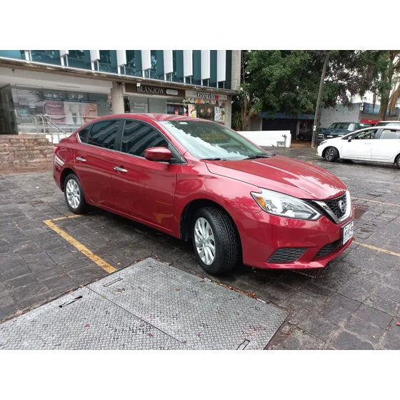 Nissan Sentra 1.8 Advance Cvt
