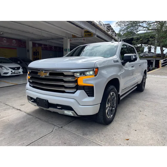 Chevrolet Cheyenne 6.2 2500 Doble Cab High Country 4x4 At