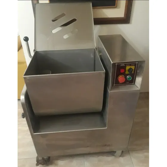 Oferta Mezcladora De Carnes Embutidos 110_220 V  50 Kilos