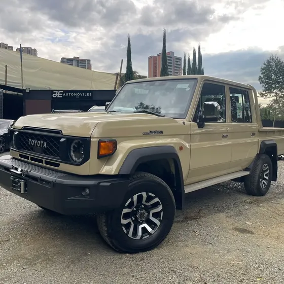 Toyota Land Cruiser 79 2025 2.8 Diesel