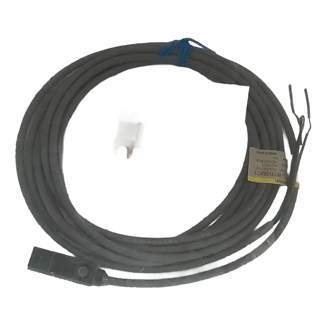 Sensor Inductivo Omron, Modelo Tl-w1r5c1