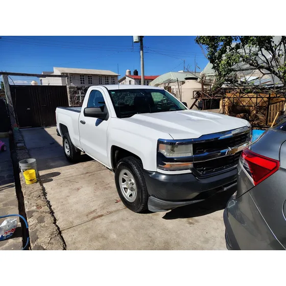 Chevrolet Silverado 4.3 Cabina Regular T/m Aa Mt