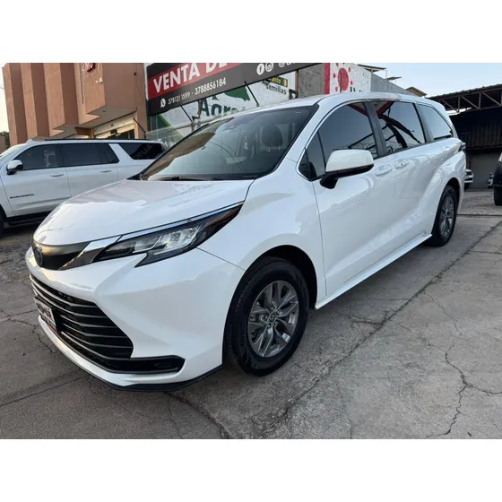 Toyota Sienna 2.5 Le Hibrido At