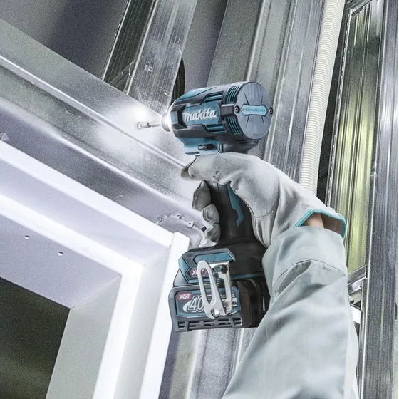 Destornillador de impacto a batería Makita Xgt TD001gd201, 220 V, 40 V