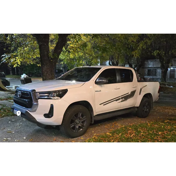 Toyota Hilux Pick-up 2.8 Cd Srv 177cv 4x2 At