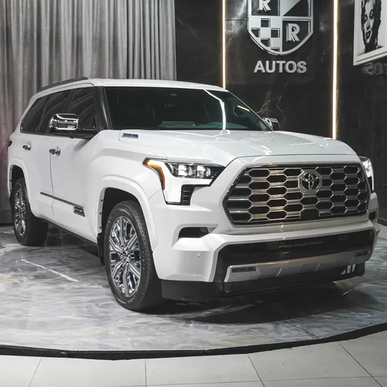 Toyota Sequoia Capstone 2026 3.4