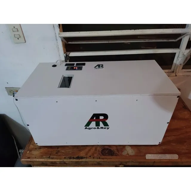 Incubadora Avícola Plástica Eva4 Volteo Auto  Resistencia