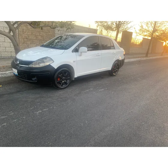 Nissan Tiida 1.8 Sense Sedan Mt