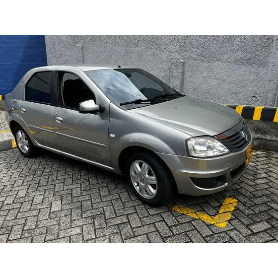 Renault Logan 1.6 Dynamique