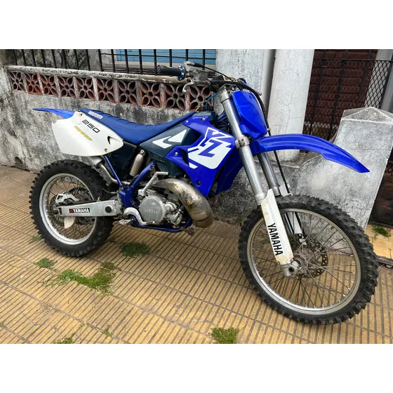 Motocicleta Yamaha Yz 250 2t Mod 1997, No Crf,kxf,yfz Ni Rm
