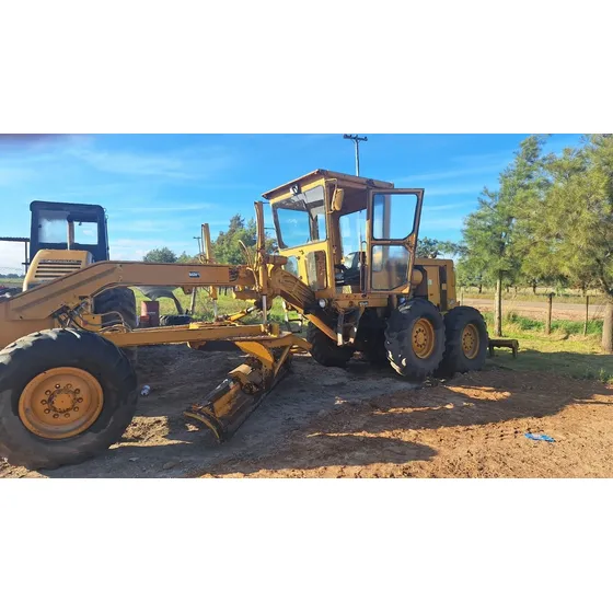 Motoniveladora Caterpillar 140g