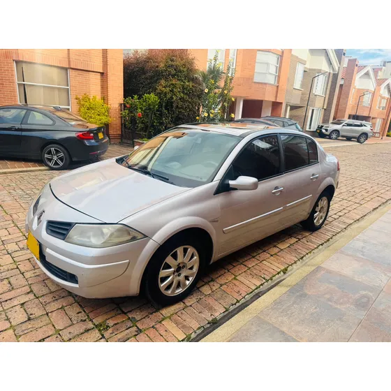 Renault Megane 2 2.0 Dynamique Fase 2 Hb