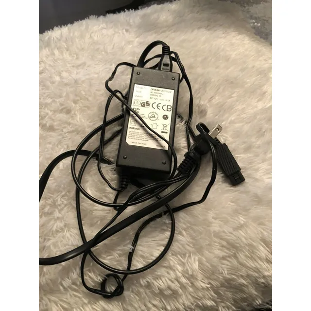 Nintendo Wii Ac Adactador 12v Dc 3.7a Gpsm60120370 (usadito)