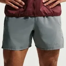 Short Nike Miler Hombre Gris
