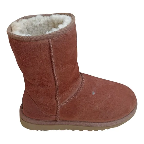 Bota Ugg Modelo Classic Short Castaño - Talla 35