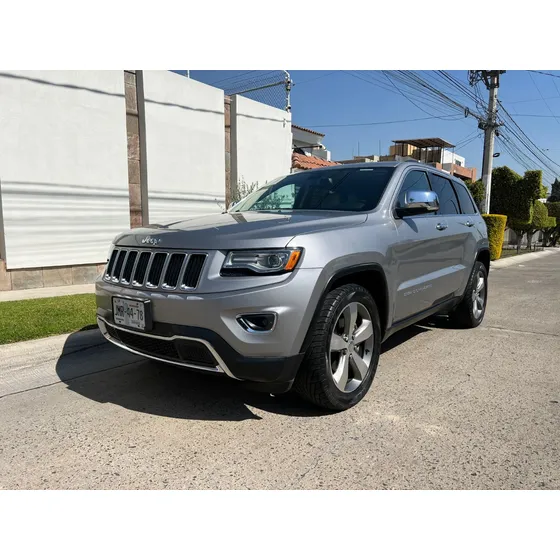 Jeep Grand Cherokee 3.6 Limited Lujo V6 4x2 At
