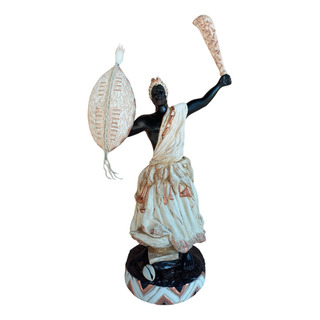Orixá Ogum Marfim (médio) 26cm Camasi Guimarães Orixá Ogum Marfim (médio) 26cm Camasi Guimarães
