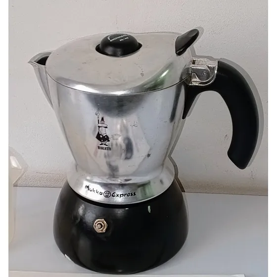 Cafetera Bialetti Mukka Express Italiana