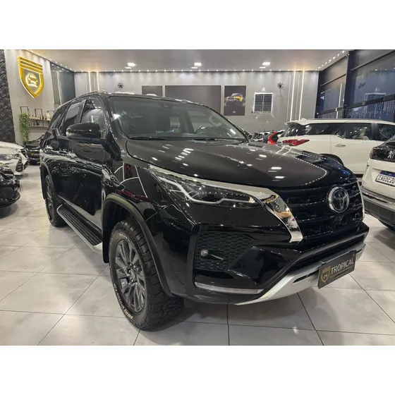 Toyota Hilux Sw4 2.8 D-4d Turbo Diesel Srx 7l 4x4 Automático