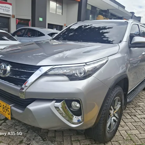 Toyota Fortuner 2020 2.7l