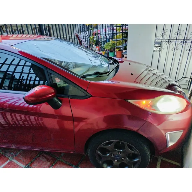 Ford Fiesta Automatico