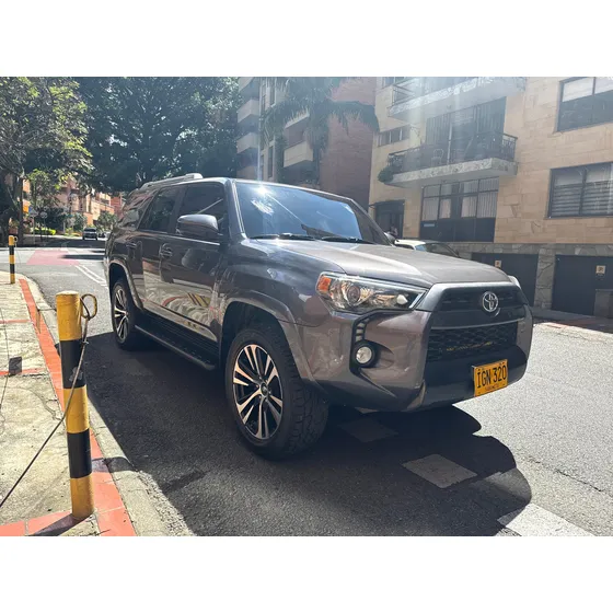 Toyota 4runner 4.0 Sr5