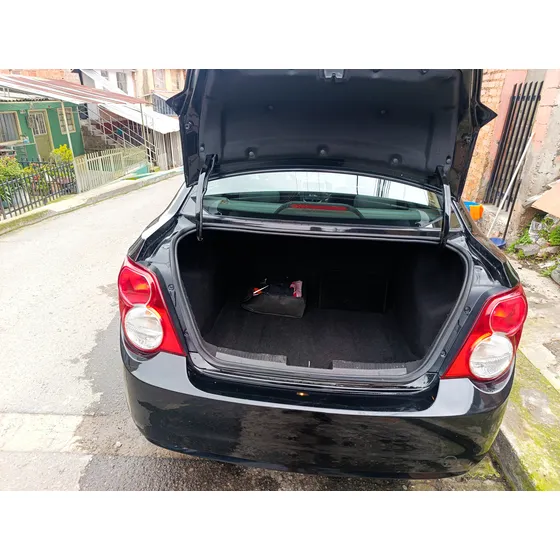 Chevrolet Sonic 1.6 Lt 4 P