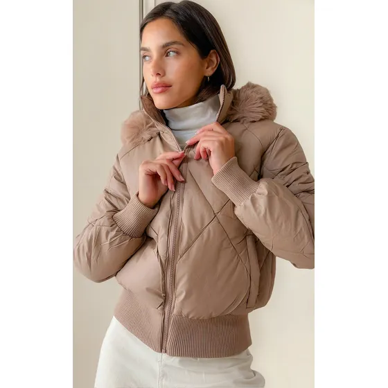 Campera Nanaku Piel Interior Capucha Desmontable