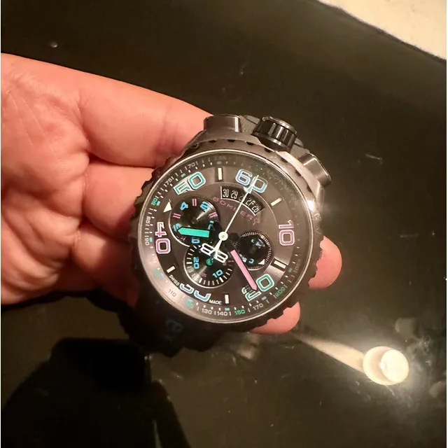Reloj Bomberg Mod. Bolt-68