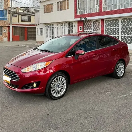 Ford Fiesta 2014 1.6 Titanium At