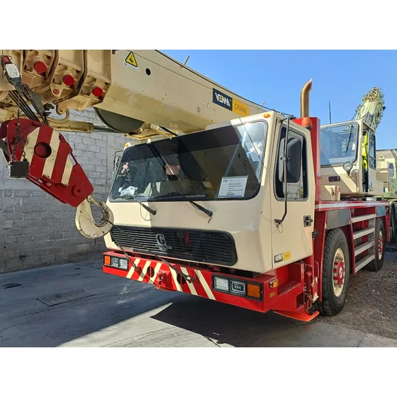 Grove Gmk 2035