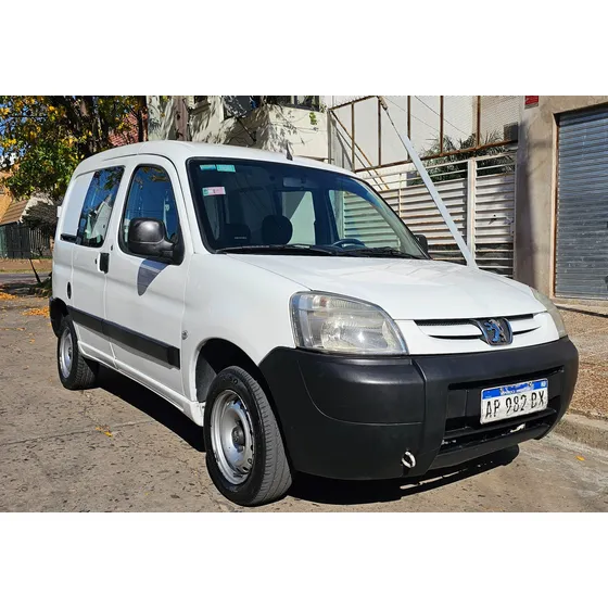 Peugeot Partner 1.4 Furgon Confort 5as