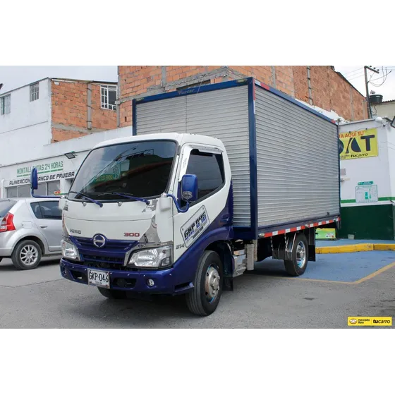 Hino Dutro Pro 300 4.0 Diesel Modelo 2020