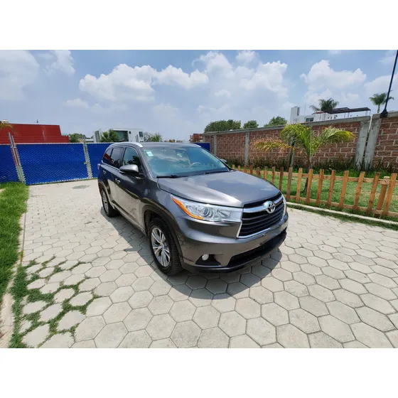 Toyota Highlander 3.5 Xle V6/ At