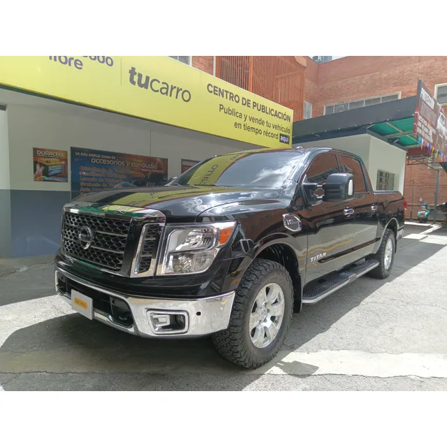 Nissan Titan Sv