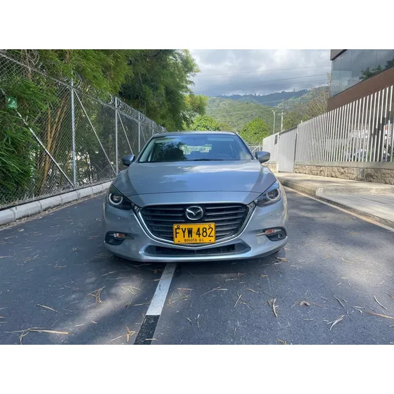 Mazda 3 2.0 Sport Touring
