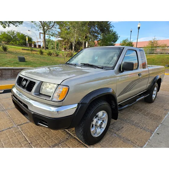 Nissan Frontier 4.0 Se V6 4x2 Mt