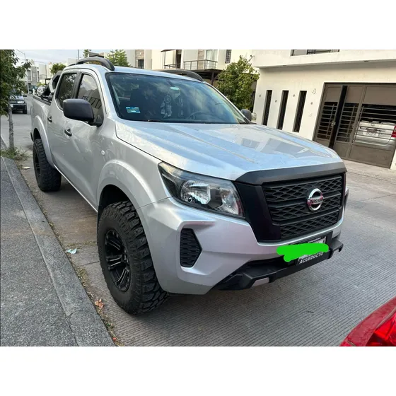 Nissan Frontier Se Con Varios Extras