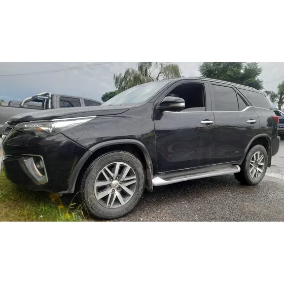 Toyota Hilux Sw4 2.8 Srx 177cv 4x4 7as At