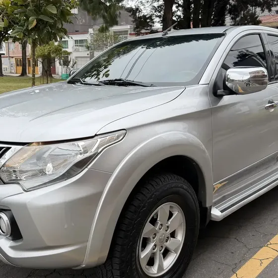 Mitsubishi L200 Sportero 2020 2.5 High Power