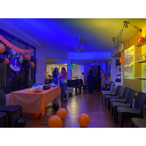 Dj/disco Movil/sonido/iluminacion/amplificación