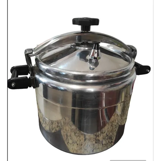 Olla De Presión 30 Litros Semi Nueva 