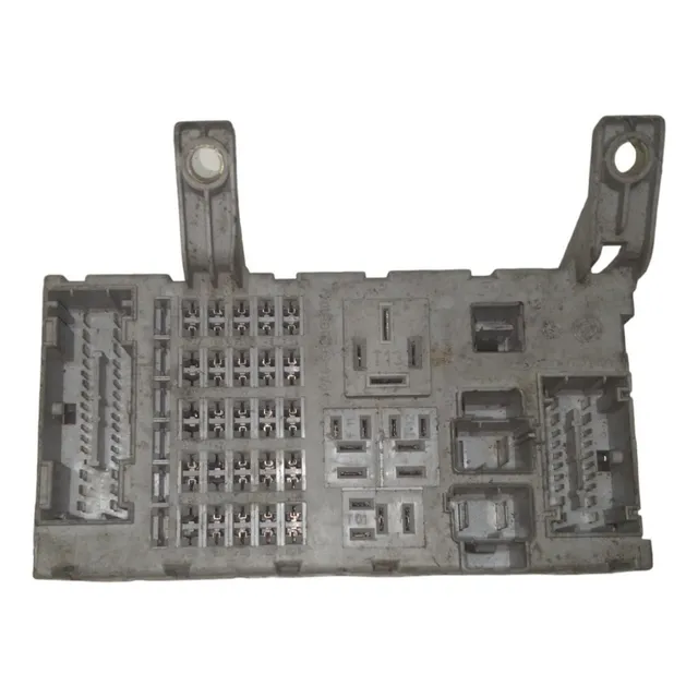 Caixa De Fusível Fiat Palio Doblo Strada 2010 2011 2018