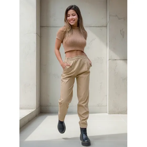 Pantalón Mom Cata Cuero Sintético Mujer Alto