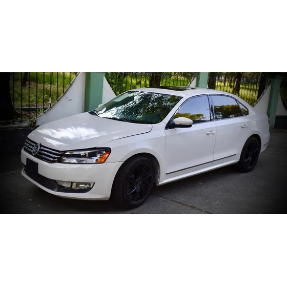 Volkswagen Passat 2.5 Confortline L5 R17 At