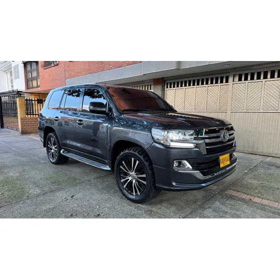Toyota Land Cruiser 4.5 Sáhara Diesel 2010 Blindaje 2 Plus